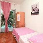 Ferienhaus Robinson Adriatic Queen Gdinj